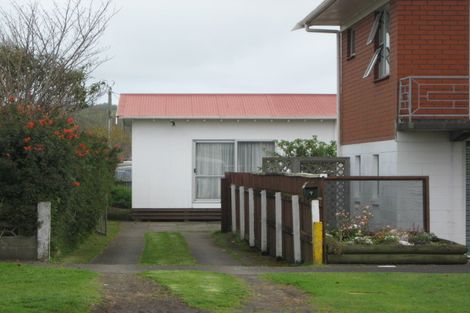 Photo of property in 7 Blake Street, Waitara, 4320