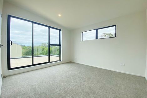 Photo of property in 296c East Coast Road, Forrest Hill, Auckland, 0620