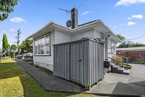 Photo of property in 63 Hepburn Road, Glendene, Auckland, 0602