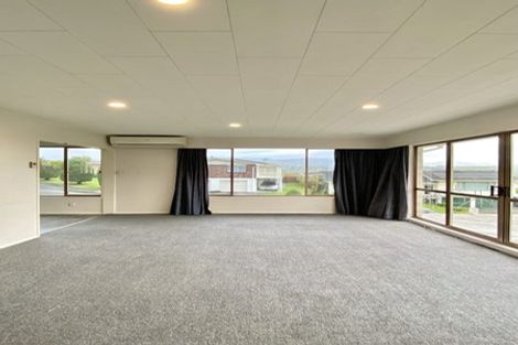 Photo of property in 5 Alleyne Court, Brown Owl, Upper Hutt, 5018