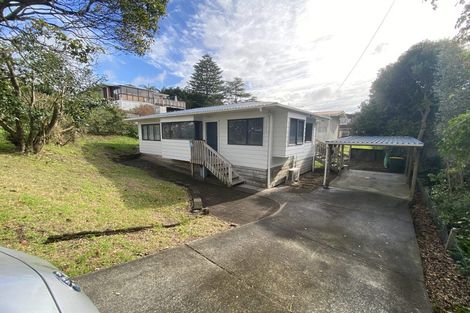 Photo of property in 9 Bridge Avenue, Te Atatu South, Auckland, 0610