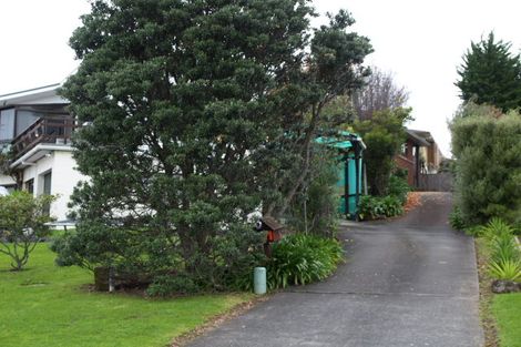 Photo of property in 11 Coates Road, Cockle Bay, Auckland, 2014