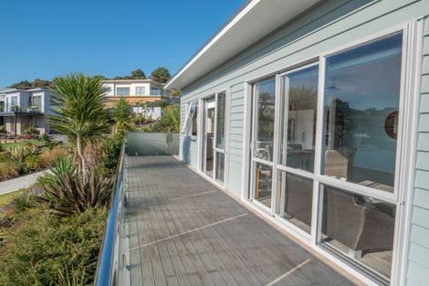 Photo of property in 13 Protea Drive, Cable Bay, 0420
