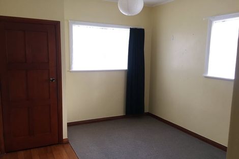 Photo of property in 30 Ihle Street, Terrace End, Palmerston North, 4410