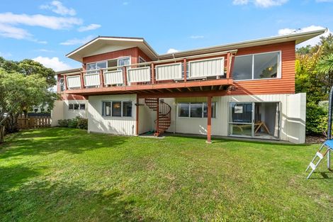 Photo of property in 2 Leeward Drive, Whitby, Porirua, 5024