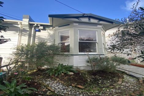 Photo of property in 17 Chatham Street, Berhampore, Wellington, 6023