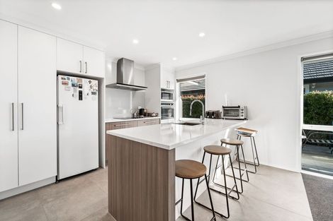 Photo of property in 9 Walnut Road, Riverhead, 0820