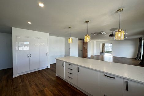 Photo of property in 88 Sarabande Avenue, Redwood, Christchurch, 8051