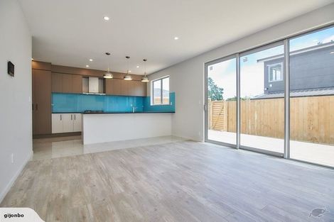 Photo of property in 55a Neal Avenue, Glenfield, Auckland, 0629