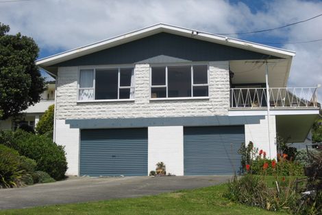 Photo of property in 3 Russell Street, Picton, 7220