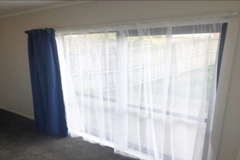 Photo of property in 28 Kevale Place, Manurewa, Auckland, 2102