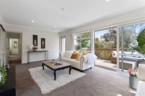 Photo of property in 8 Altona Road, Forrest Hill, Auckland, 0620