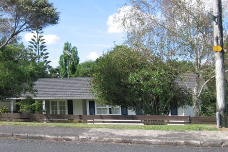 Photo of property in 80 Stottholm Road, Titirangi, Auckland, 0604