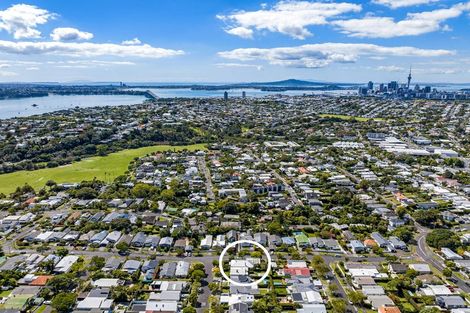 Photo of property in 64 Warnock Street, Westmere, Auckland, 1022