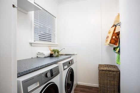 Photo of property in 31 Fulford Street, New Plymouth, 4310