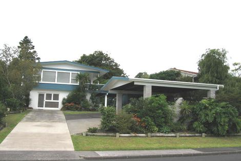 Photo of property in 5 Madison Place, Forrest Hill, Auckland, 0620