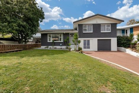 Photo of property in 18 Parkland Crescent, Terrace End, Palmerston North, 4410