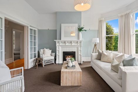 Photo of property in 14 Weston Road, St Albans, Christchurch, 8052