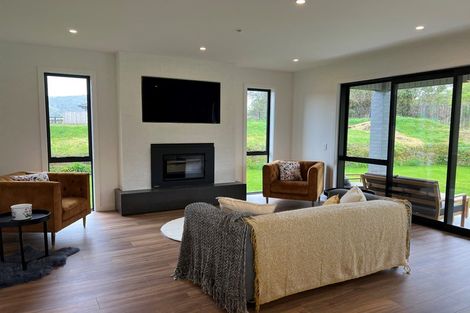 Photo of property in 32 Okaia Drive, Kinloch, Taupo, 3377