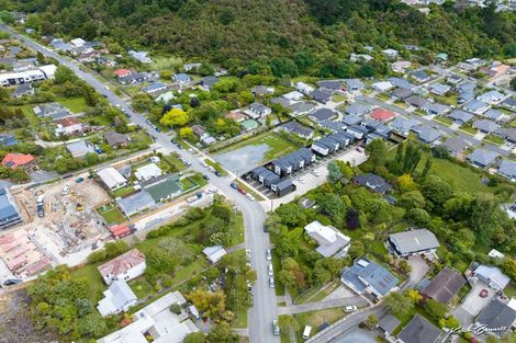 Photo of property in 32 Raukawa Street, Stokes Valley, Lower Hutt, 5019