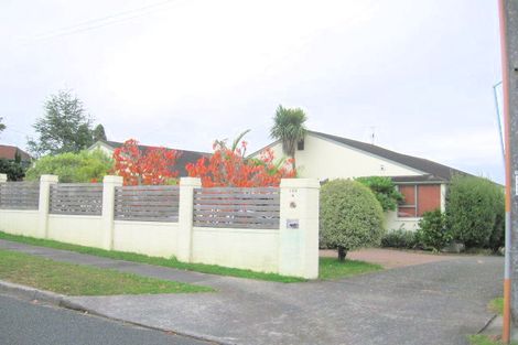 Photo of property in 2/129 Kowhai Road, Mairangi Bay, Auckland, 0630