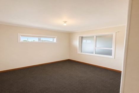 Photo of property in 13 Tiki Street, New Lynn, Auckland, 0600