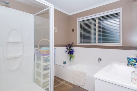 Photo of property in 12 Montrose Place, Pyes Pa, Tauranga, 3112