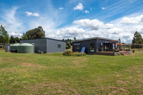 Photo of property in 62 Parerohi Grove, Kuratau, Turangi, 3381