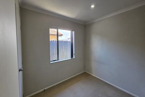 Photo of property in 37 Donegal Park Drive, Flat Bush, Auckland, 2019