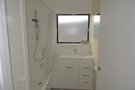 Photo of property in 7 Parfitt Place, Ngatea, 3503