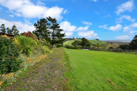 Photo of property in 401 Mclachlan Road, Kaukapakapa, Warkworth, 0984