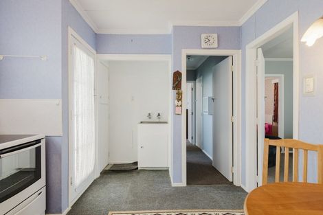 Photo of property in 4/93 Ruahine Street, Roslyn, Palmerston North, 4414