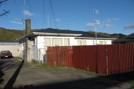 Photo of property in 44 Donnelley Drive, Wainuiomata, Lower Hutt, 5014