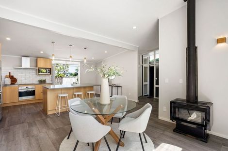 Photo of property in 4 Gladys Avenue, Glenfield, Auckland, 0629