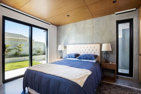 Photo of property in 5 Seaton Street, Strandon, New Plymouth, 4312