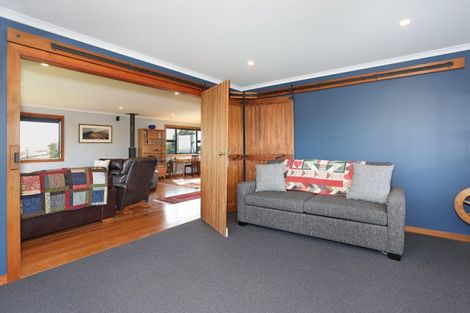 Photo of property in 407 Mount Curl Road, Hunterville, 4784