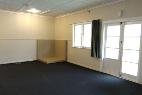 Photo of property in 2/5 Scotts Road, Manurewa East, Auckland, 2102