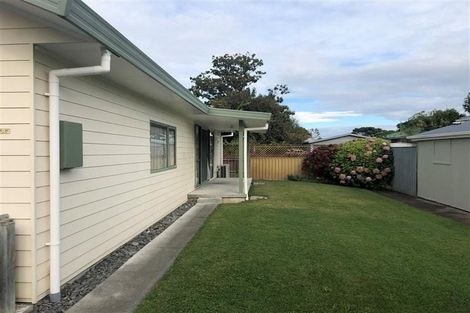 Photo of property in 2b Seddon Crescent, Marewa, Napier, 4110