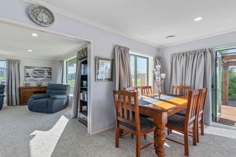 Photo of property in 101 Parnell Heights, Kelvin Grove, Palmerston North, 4414
