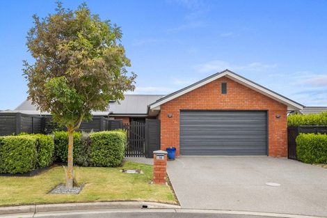 Photo of property in 16 Chestnut Place, Rangiora, 7400