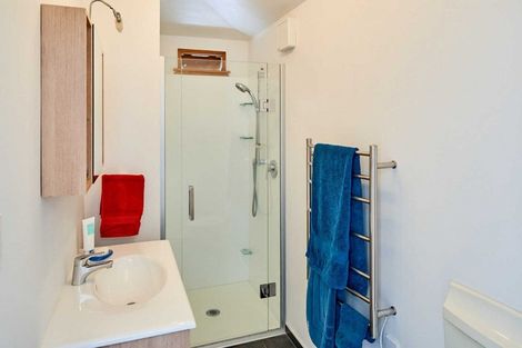 Photo of property in 96 Muritai Road, Eastbourne, Lower Hutt, 5013