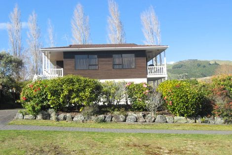Photo of property in 5 Kinloch Road, Kinloch, Taupo, 3377