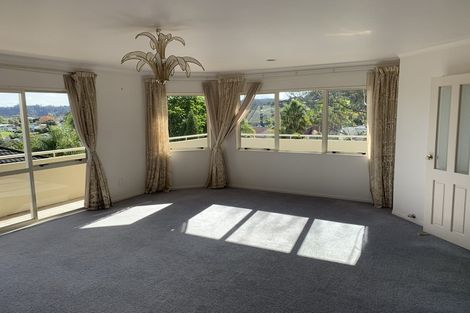 Photo of property in 16 Stephanie Close, Glenfield, Auckland, 0629