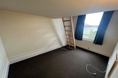 Photo of property in 72 Fairlie Terrace, Kelburn, Wellington, 6021