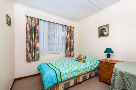 Photo of property in 14 Binsted Road, New Lynn, Auckland, 0600