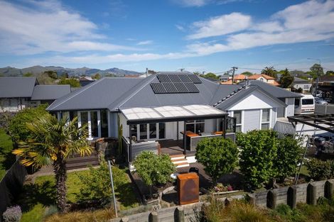 Photo of property in 112 Hills Road, Edgeware, Christchurch, 8013