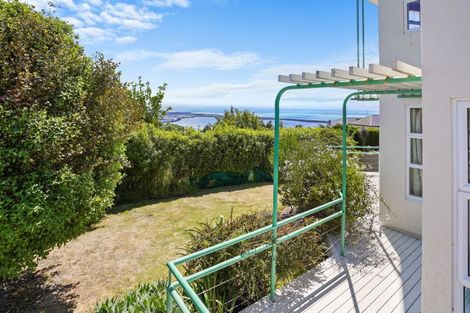 Photo of property in 2/5a Madeley Road, Mount Pleasant, Christchurch, 8081