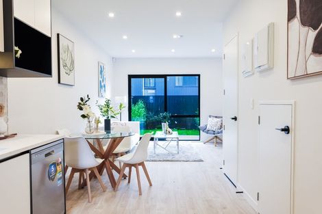 Photo of property in 42 Kiato Lane, Flat Bush, Auckland, 2019