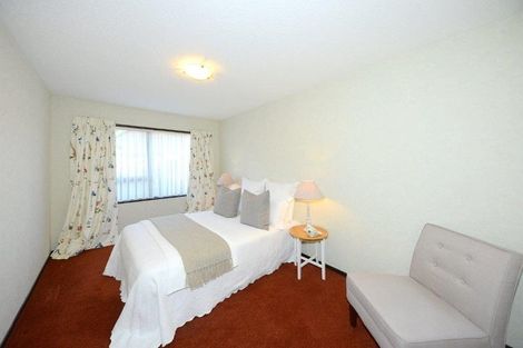 Photo of property in 11 Strathean Avenue, Avonhead, Christchurch, 8042