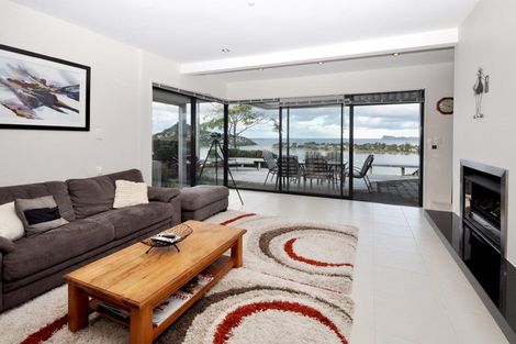 Photo of property in 19 Ridge Road, Tairua, 3508